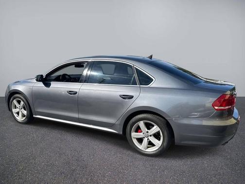 2015 Volkswagen Passat 1.8T Limited Edition