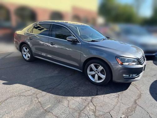 2015 Volkswagen Passat 1.8T Limited Edition