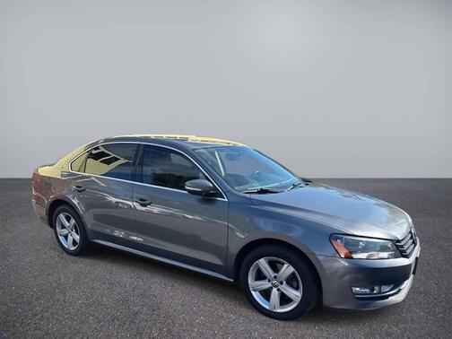 2015 Volkswagen Passat 1.8T Limited Edition