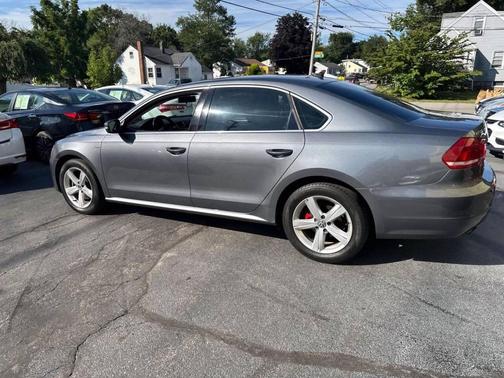 2015 Volkswagen Passat 1.8T Limited Edition