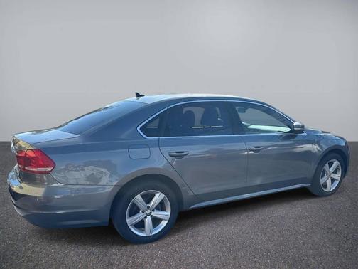 2015 Volkswagen Passat 1.8T Limited Edition