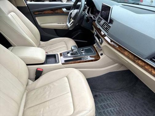 2018 Audi Q5 2.0T Premium Plus