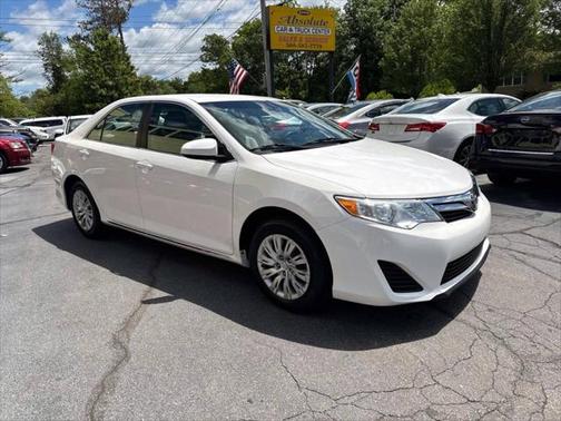 2014 Toyota Camry LE