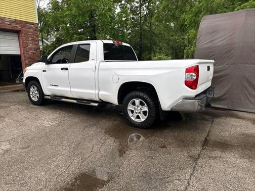 2014 Toyota Tundra SR