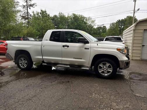 2014 Toyota Tundra SR