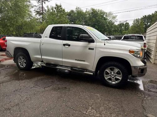 2014 Toyota Tundra SR