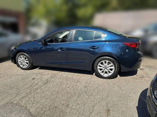 2015 Mazda Mazda3 i Touring