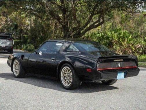 1981 Pontiac Firebird Trans Am 2dr Coupe