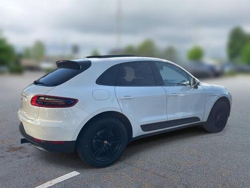 2017 Porsche Macan Base AWD 4dr SUV