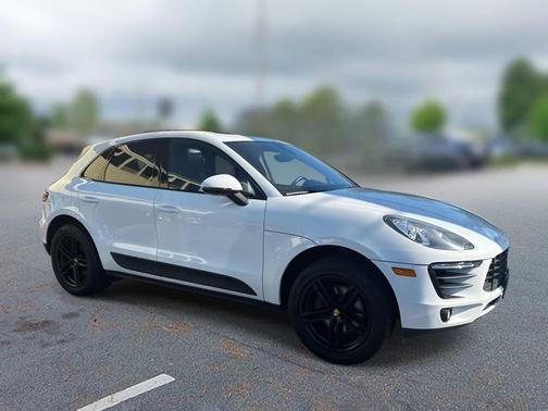 2017 Porsche Macan Base AWD 4dr SUV