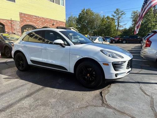 2017 Porsche Macan Base AWD 4dr SUV