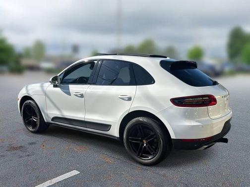 2017 Porsche Macan Base AWD 4dr SUV