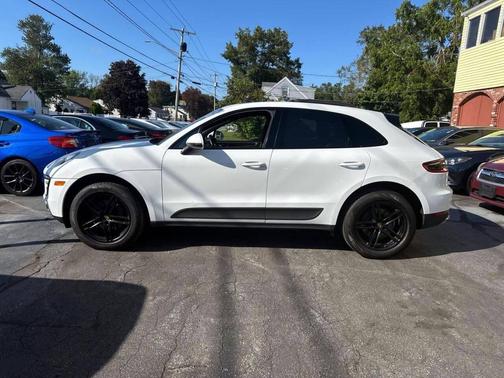 2017 Porsche Macan Base AWD 4dr SUV