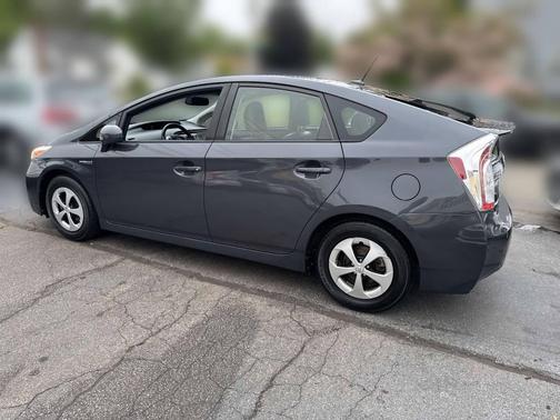 2013 Toyota Prius One