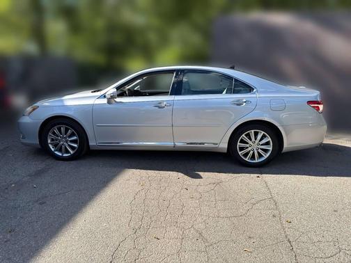 2010 Lexus ES 350 Base