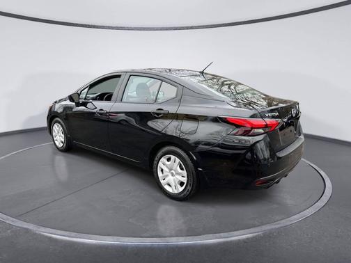 2021 Nissan Versa 1.6 S