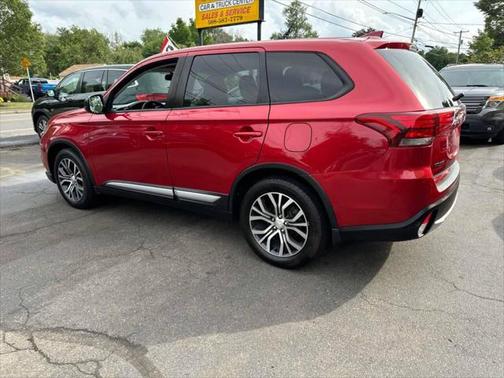 2018 Mitsubishi Outlander ES