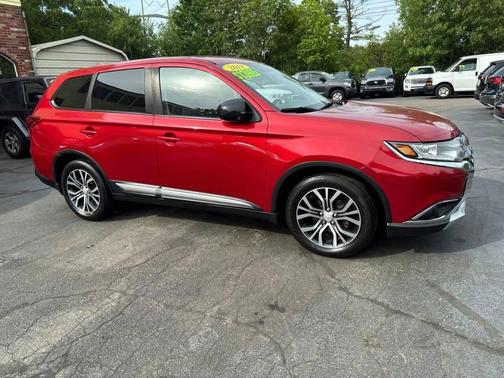 2018 Mitsubishi Outlander ES