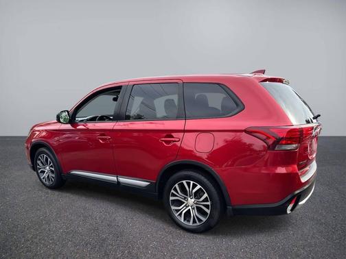 2018 Mitsubishi Outlander ES