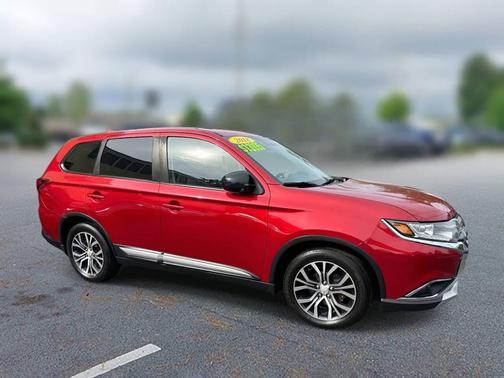 2018 Mitsubishi Outlander ES