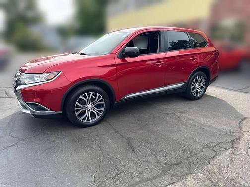 2018 Mitsubishi Outlander ES