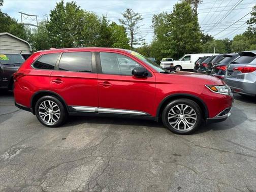 2018 Mitsubishi Outlander ES