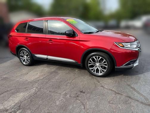2018 Mitsubishi Outlander ES