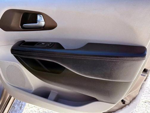 2018 Chrysler Pacifica Touring-L