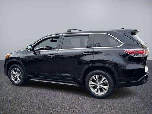 2015 Toyota Highlander LE
