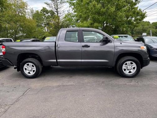 2014 Toyota Tundra SR