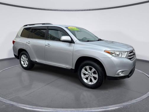 Classic Silver Metallic 2013 Toyota Highlander Base
