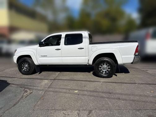 2014 Toyota Tacoma Base