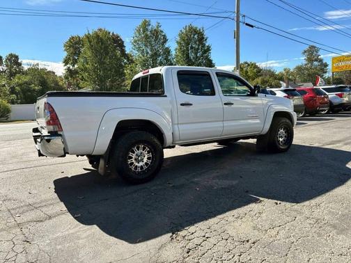 2014 Toyota Tacoma Base