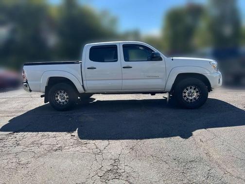 2014 Toyota Tacoma Base