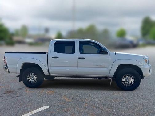 2014 Toyota Tacoma Base