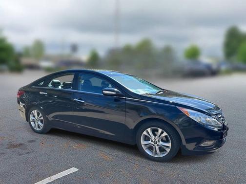 2013 Hyundai SONATA Limited