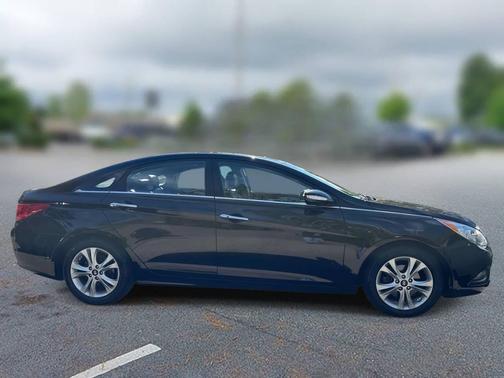 2013 Hyundai SONATA Limited