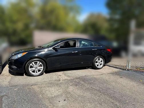 2013 Hyundai SONATA Limited