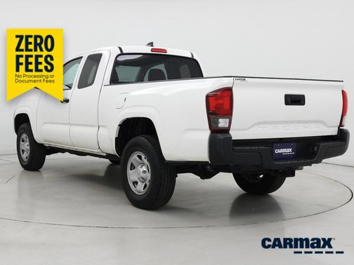White 2022 Toyota Tacoma SR
