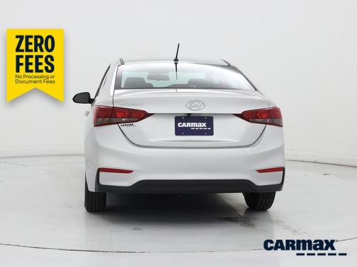 Silver 2022 Hyundai Accent SE