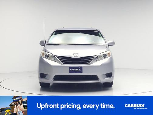 Silver 2014 Toyota Sienna LE