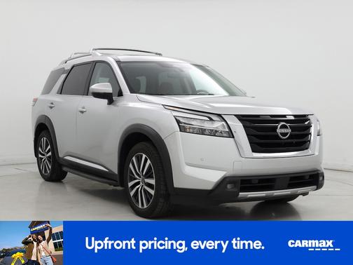 Silver 2022 Nissan Pathfinder Platinum