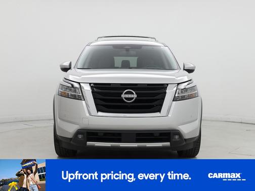 Silver 2022 Nissan Pathfinder Platinum
