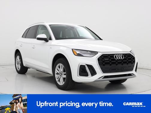 White 2023 Audi Q5 S-Line Premium