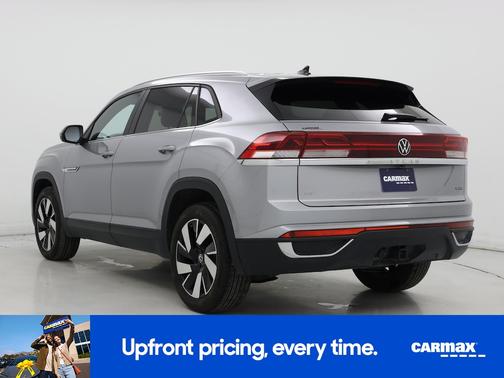 2025 Volkswagen Atlas Cross Sport SE w/Tech