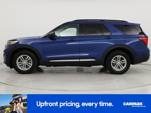 Blue 2023 Ford Explorer XLT