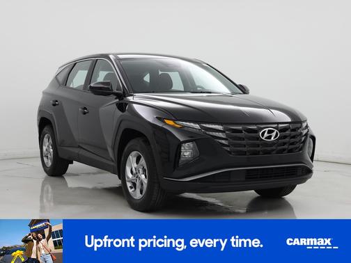 Black 2024 Hyundai TUCSON SE