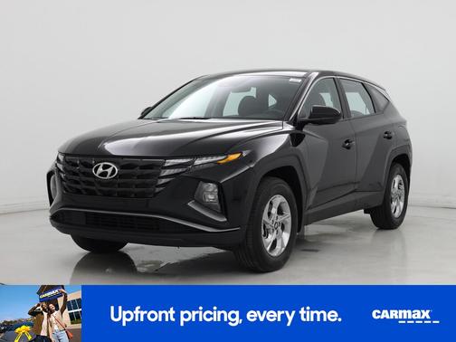 Black 2024 Hyundai TUCSON SE