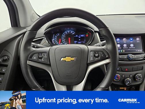 White 2020 Chevrolet Trax LT