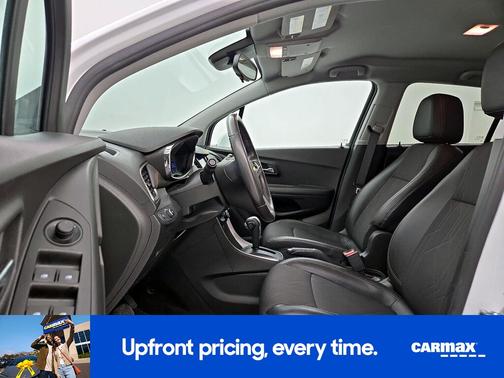 White 2020 Chevrolet Trax LT